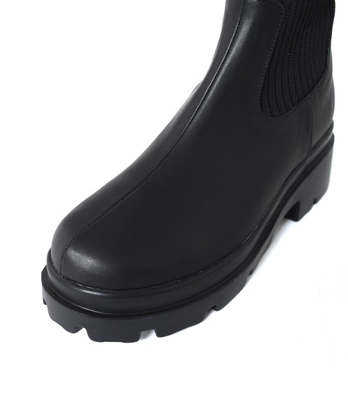 w closet（ダブルクローゼット）の「厚底ソックスブーツ（ブーツ・レディース・アイボリー/ブラック/ブラウン・M/L）」の15枚目の写真