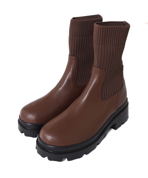 w closet（ダブルクローゼット）の「厚底ソックスブーツ（ブーツ・レディース・アイボリー/ブラック/ブラウン・M/L）」の19枚目の写真