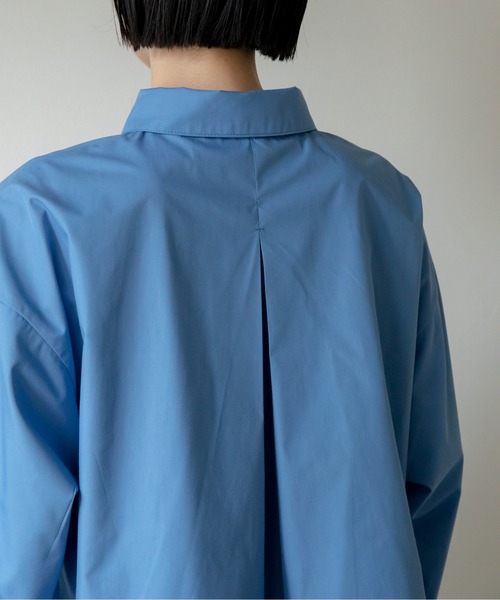 VACANCY(ヴァカンシー)の「ドロスト切替ショートシャツ(シャツ/ブラウス・レディース・ブルー/ホワイト/ブラック・FREE)」の4枚目の写真