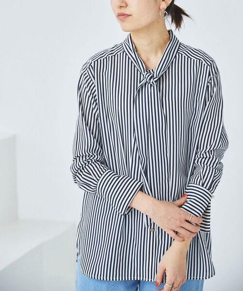 le.coeur blanc(ルクールブラン)の「ローンストライプボウタイシャツ(シャツ/ブラウス・レディース・ブルー系その他4/ブラウン系その他3・38)」の7枚目の写真