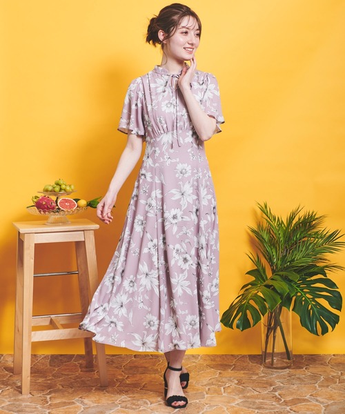 ノエラ　ラインフラワー花柄ワンピース ラインフラワー花柄ワンピース | Noela(ノエラ)オフィシャルブログ