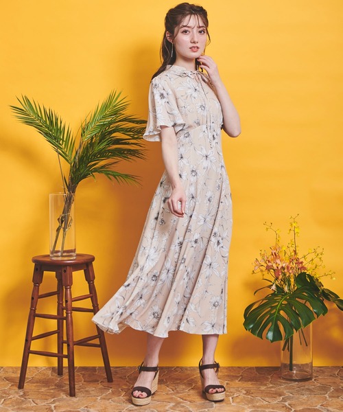 美品！noela ノエラ ラインフラワーワンピ ピンク S Noela（ノエラ）の「ラインフラワーワンピース（ワンピース