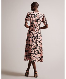 Ted Baker パフスリーブ ニット フレア ワンピース ドレス 半袖 白 Ted Baker（テッドベーカー）の「ABRIEE フラワープリント
