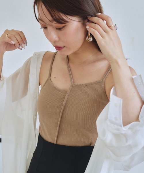 VANNIE U（ヴァニーユー）の「アシメカップキャミソール/2WAY（キャミソール・レディース・ベージュ/アイボリー/ブルー・FREE）」の2枚目の写真