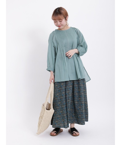 Samansa Mos2(サマンサ モスモス)の「インドボイルピンタックギャザー八分袖ブラウス(シャツ/ブラウス・レディース・ミント/モカ/レッド/オフホワイト/ブラック/パープル・F)」の14枚目の写真