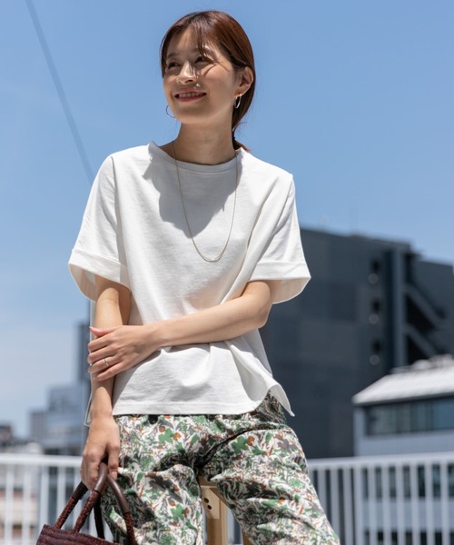 URBAN RESEARCH DOORS（アーバンリサーチドアーズ）の「USAコットンロールスリーブTシャツ（Tシャツ/カットソー・レディース・ブラック/ホワイト系その他/オフホワイト/ラベンダー・MEDIUM）」の6枚目の写真