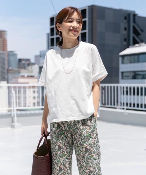 URBAN RESEARCH DOORS（アーバンリサーチドアーズ）の「USAコットンロールスリーブTシャツ（Tシャツ/カットソー・レディース・ブラック/ホワイト系その他/オフホワイト/ラベンダー・MEDIUM）」の10枚目の写真