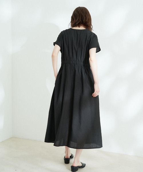 Jayro(ジャイロ)の「綿麻ウエストタック比翼ワンピース(ワンピース・レディース・ネイビー/ピンク/ブラック・M)」の18枚目の写真