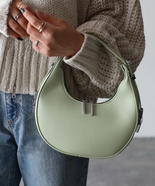 Riberry（リベリー）の「ハーフムーンバッグ（ハンドバッグ・レディース・ブラック/ブルー/ホワイト/ピンク/グリーン/ベージュ・FREE）」の4枚目の写真