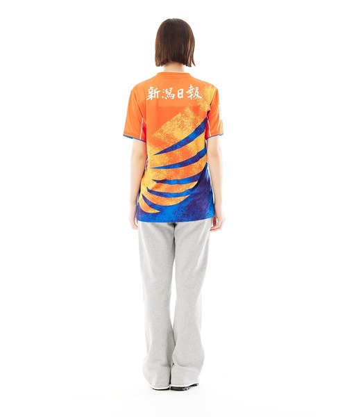 X-girl(エックスガール)の「WEリーグ|ALB L REPLICA SHIRTS FP1/アルビレックス新潟レディース/ALBIREX レプリカシャツ(スポーツグッズ・レディース・オレンジ・SMALL/MEDIUM/LARGE/O/2XL)」の12枚目の写真