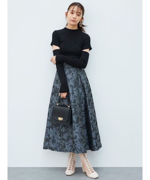 MERCURYDUO（マーキュリーデュオ）の「2WAYアームウォーマーリブニット（ニット/セーター・レディース・アイボリー/ブラック/ダークブラウン/レッド・FREE）」の11枚目の写真