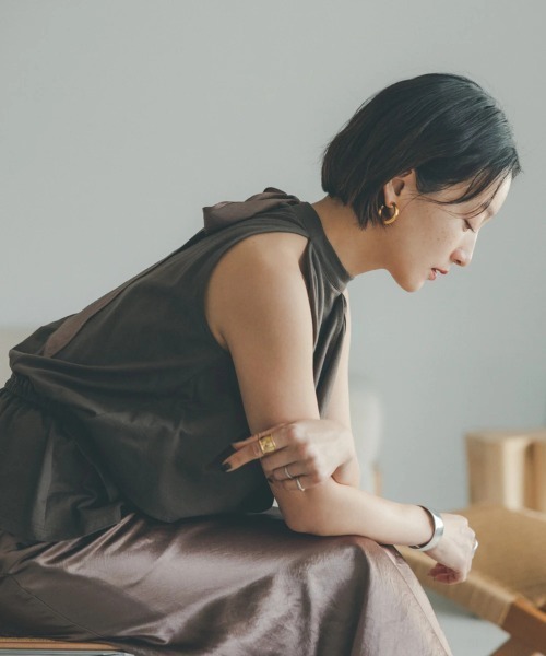 oblekt（オブレクト）の「オーガニックコットンフリルホルタートップス（Tシャツ/カットソー・レディース・ブラウン/ピンク/ブラック・FREE）」の7枚目の写真