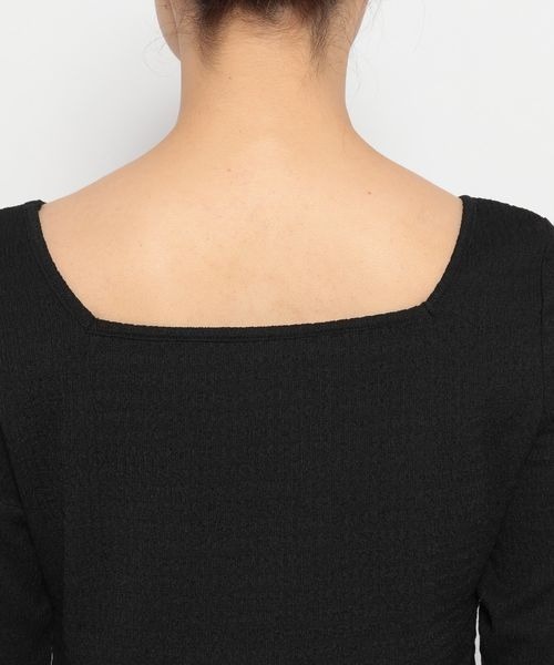 mysty woman(ミスティウーマン)の「シャーリングVストリングプルオーバー 972194(Tシャツ/カットソー・レディース・ブラック/ピンク系その他/アイボリー/ブルー系その他/イエロー/グリーン・FREE)」の17枚目の写真