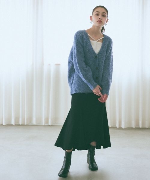 mysty woman(ミスティウーマン)の「シャーリングVストリングプルオーバー 972194(Tシャツ/カットソー・レディース・ブラック/ピンク系その他/アイボリー/ブルー系その他/イエロー/グリーン・FREE)」の10枚目の写真