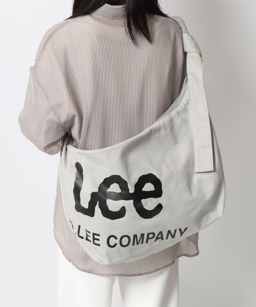 Lee(リー)の「Lee/リー キャンバス ビッグロゴプリント ショルダーバッグ/ニュースペーパーバッグ/レディース メンズ(ショルダーバッグ・レディース・オフホワイト/グレー/ブラック・FREE)」の5枚目の写真