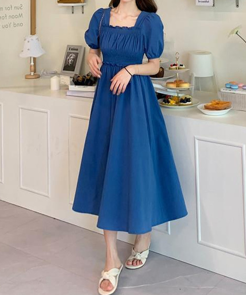 Amulet(アミュレット)の「シャーリングロングワンピース(ワンピース・レディース・ブルー/ライトブルー・L/M/XL)」の5枚目の写真