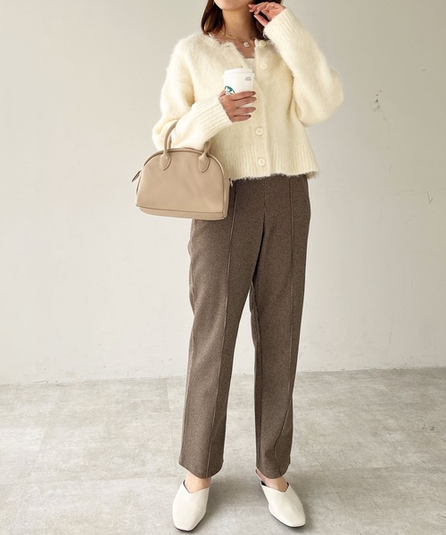 GeeRA（ジーラ）の「ウールライクピンタックストレートパンツ（その他パンツ・レディース・ブラック/グレー/ベージュ・MEDIUM/LARGE）」の6枚目の写真