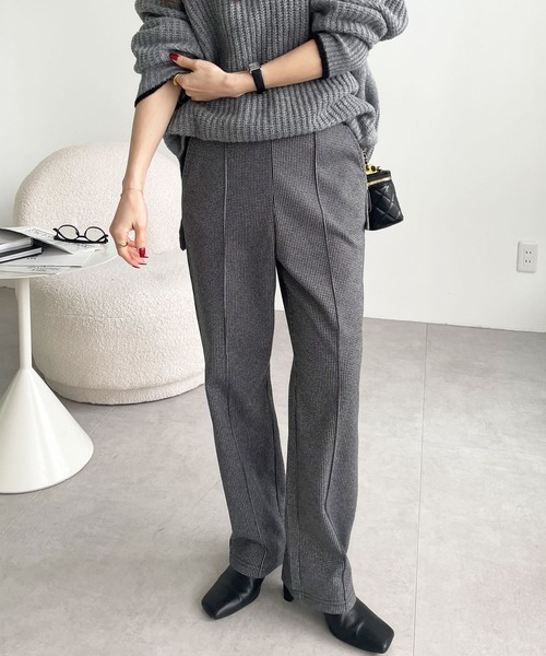 GeeRA（ジーラ）の「ウールライクピンタックストレートパンツ（その他パンツ・レディース・ブラック/グレー/ベージュ・MEDIUM/LARGE）」の17枚目の写真