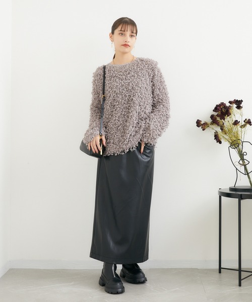 TRANOI（トラノイ）の「TRANOI ポンポンフリンジニット（ニット/セーター・レディース・グレイッシュベージュ/アイボリー/ブラック・FREE）」の15枚目の写真