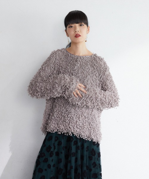 TRANOI（トラノイ）の「TRANOI ポンポンフリンジニット（ニット/セーター・レディース・グレイッシュベージュ/アイボリー/ブラック・FREE）」の10枚目の写真