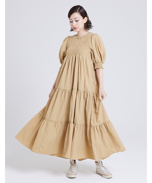 Little sunny bite(リトルサニーバイト)の「【Little sunny bite】Nylon puff sleeve long dress(ドレス・レディース・ベージュ/グリーン系その他・SMALL)」の1枚目の写真