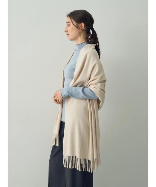 YECCA VECCA（イェッカヴェッカ）の「カシミアタッチストール（ストール/ショール・レディース・モカ/パープル/アイボリー・FREE）」の7枚目の写真