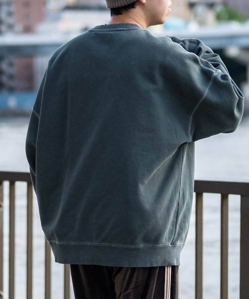 Goodwear(グッドウェア)の「【h】〔Goodwear〕ピグメント加工 ビッグシルエット クルーネックスウェット(スウェット・メンズ・ブルー/チャコールグレー/グリーン/パープル・MEDIUM/LARGE/X-LARGE)」の14枚目の写真