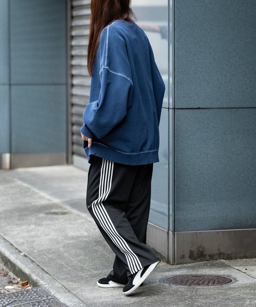 Goodwear(グッドウェア)の「【h】〔Goodwear〕ピグメント加工 ビッグシルエット クルーネックスウェット(スウェット・メンズ・ブルー/チャコールグレー/グリーン/パープル・MEDIUM/LARGE/X-LARGE)」の21枚目の写真