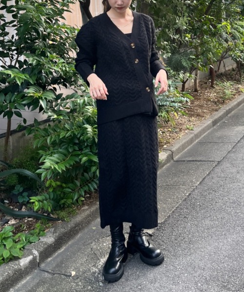 SallyLunn(サリーラン)の「ケーブルニットカーデセットアップ(ニット/セーター・レディース・グレー/ブラック/アイボリー・FREE)」の7枚目の写真