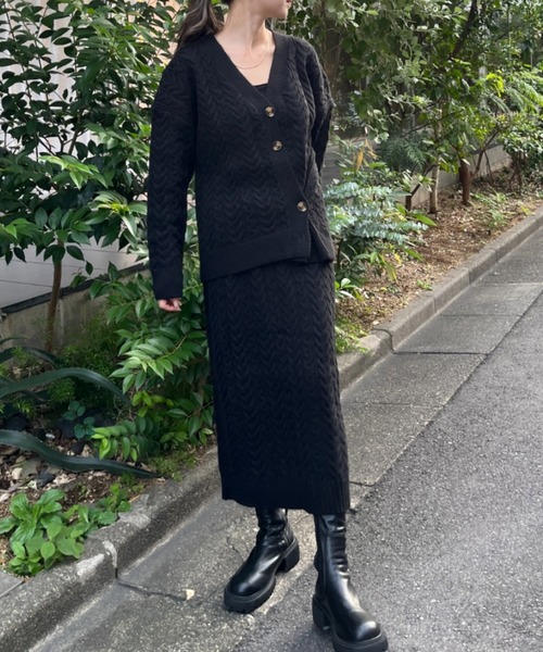 SallyLunn(サリーラン)の「ケーブルニットカーデセットアップ(ニット/セーター・レディース・グレー/ブラック/アイボリー・FREE)」の10枚目の写真