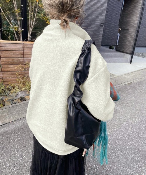 Miniministore（ミニミニストア）の「ボアトレーナー フロントジップ 韓国風 フリース（スウェット・レディース・アイボリー/ブルー/ブラック/モカ・フリー）」の5枚目の写真