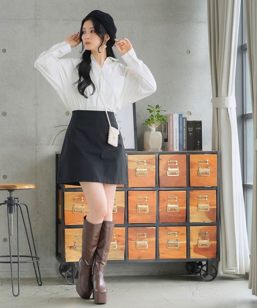 Newlyme(ニューリーミー)の「イージーケアスキッパーブラウス(シャツ/ブラウス・レディース・ホワイト/ブルー/ブラック・LARGE/XX-LARGE/MEDIUM/X-LARGE)」の1枚目の写真