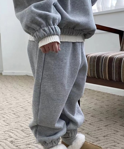 aimoha（アイモハ）の「【aimoha-KIDS-】子供服　カジュアル裏起毛スウェット上下セット (AW)（セットアップ・キッズ・ベージュ/グレー・110/120/130/140/100/90/80）」の5枚目の写真