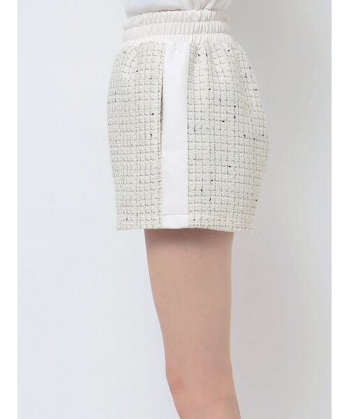 GYDA（ジェイダ）の「サイドラインツイードショートパンツ（その他パンツ・レディース・オフホワイト/ベージュ/ブラック・FREE）」の5枚目の写真