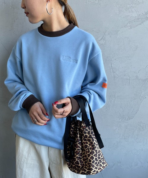 UNIVERSAL OVERALL（ユニバーサルオーバーオール）の「【men's FUDGE4月号掲載】[UNIVERSAL OVERALL/ユニバーサルオーバーオール] ドローコード付き クルーネックスウェット（スウェット・レディース・グレー/オートミール/サックスブルー/チャコール・L/S/M）」の4枚目の写真