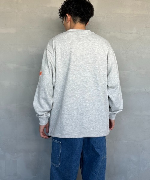 UNIVERSAL OVERALL（ユニバーサルオーバーオール）の「【men's FUDGE4月号掲載】[UNIVERSAL OVERALL/ユニバーサルオーバーオール] ドローコード付き クルーネックスウェット（スウェット・レディース・グレー/オートミール/サックスブルー/チャコール・L/S/M）」の19枚目の写真