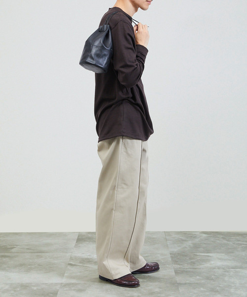 And A（アンドエー）の「And A アンドエー / FINE LEATHER DRAWSTRING BAG【S】牛革巾着バッグ バケツバッグ / AA-A23U001（トートバッグ・メンズ・ブラック/ダークブラウン/オフホワイト・FREE）」の8枚目の写真