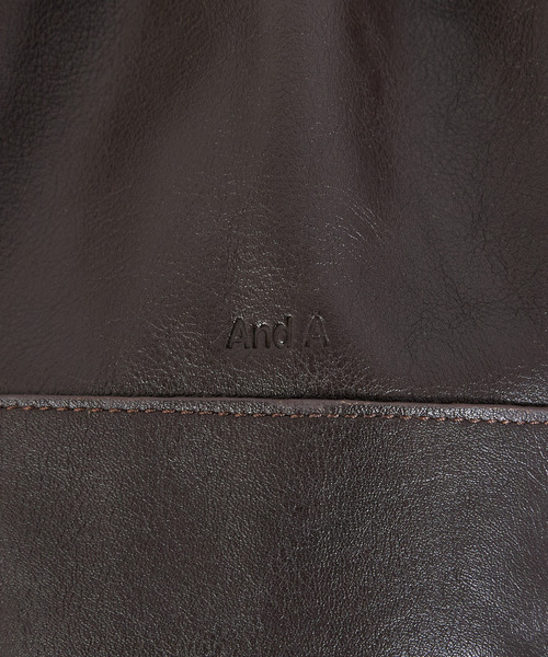 And A（アンドエー）の「And A アンドエー / FINE LEATHER DRAWSTRING BAG【S】牛革巾着バッグ バケツバッグ / AA-A23U001（トートバッグ・メンズ・ブラック/ダークブラウン/オフホワイト・FREE）」の6枚目の写真