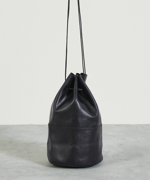 And A（アンドエー）の「And A アンドエー / FINE LEATHER DRAWSTRING BAG【S】牛革巾着バッグ バケツバッグ / AA-A23U001（トートバッグ・メンズ・ブラック/ダークブラウン/オフホワイト・FREE）」の17枚目の写真