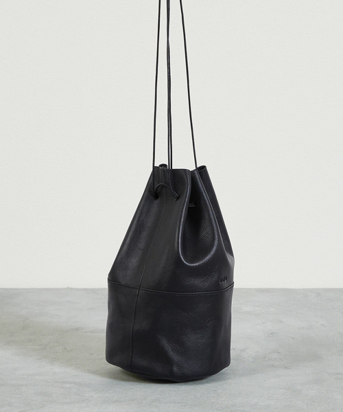And A（アンドエー）の「And A アンドエー / FINE LEATHER DRAWSTRING BAG【S】牛革巾着バッグ バケツバッグ / AA-A23U001（トートバッグ・メンズ・ブラック/ダークブラウン/オフホワイト・FREE）」の16枚目の写真