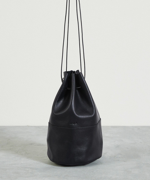 And A（アンドエー）の「And A アンドエー / FINE LEATHER DRAWSTRING BAG【S】牛革巾着バッグ バケツバッグ / AA-A23U001（トートバッグ・メンズ・ブラック/ダークブラウン/オフホワイト・FREE）」の15枚目の写真