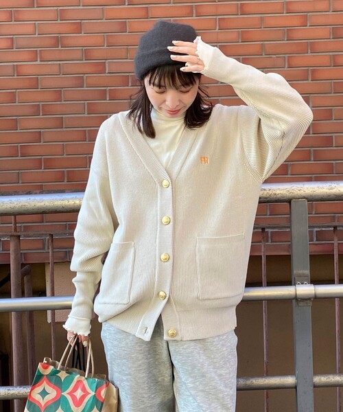 fredy emue（フレディエミュ）の「FR刺繍ミディ片畦カーディガン（カーディガン/ボレロ・レディース・ライトグリーン/ピンク/グレー/ライトベージュ・38）」の8枚目の写真