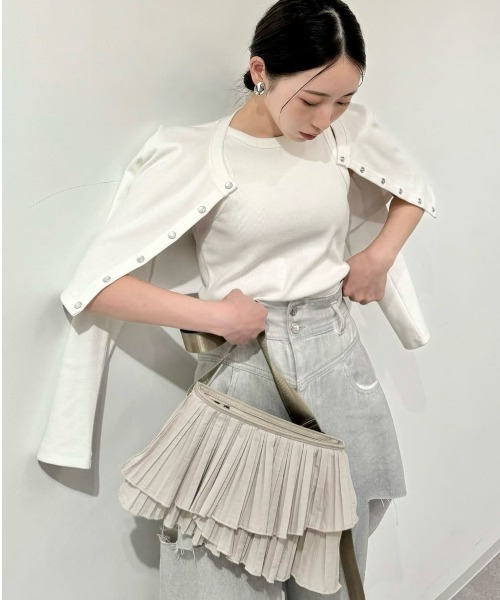 JILL by JILL STUART(ジルバイジルスチュアート)の「◇プリーツボディーバッグ(ボディバッグ/ウエストポーチ・レディース・ホワイト/グレー/ブラック・FREE)」の5枚目の写真