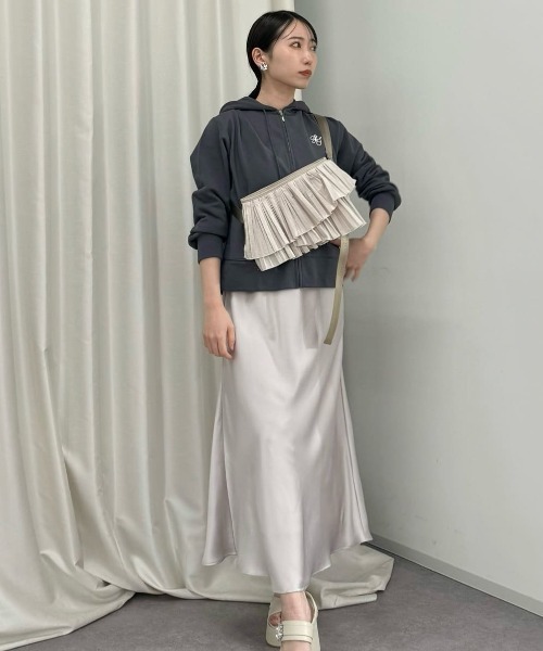 JILL by JILL STUART(ジルバイジルスチュアート)の「◇プリーツボディーバッグ(ボディバッグ/ウエストポーチ・レディース・ホワイト/グレー/ブラック・FREE)」の8枚目の写真