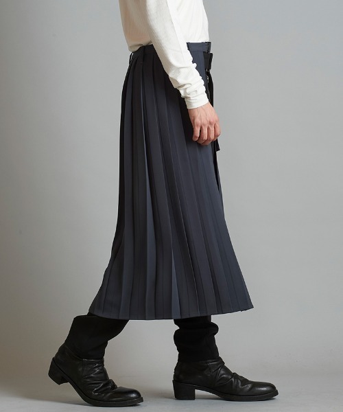 NO ID.(ノーアイディ)の「mp12055- プリーツラップスカート(スカート・メンズ・ブラック/グレー/ネイビー・ONE SIZE)」の21枚目の写真