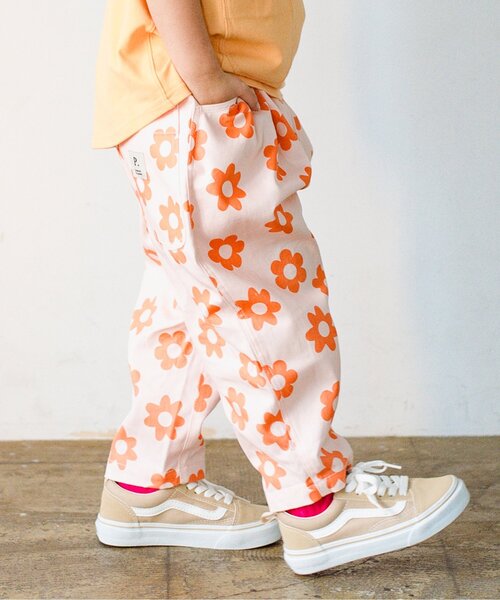 p.premier（ピードットプルミエ）の「イロチ買いしたい総柄ツイルゆったりパンツ（その他パンツ・キッズ・ブラック/ブラウン/グリーン/ピンク/チェック/インディゴブルー/ストライプ・80/90/100/110/120/130/140）」の5枚目の写真