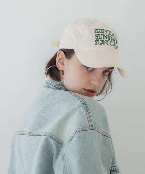 coca(coca)(コカ)の「ロゴ刺繍キャップ(キャップ・レディース・アイボリー/ネイビー・ONE SIZE)」の3枚目の写真