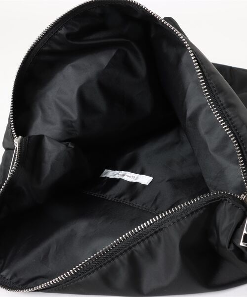 RAGEBLUE（レイジブルー）の「ギャザーＷポケットショルダーバック（ショルダーバッグ・レディース・ブラック/ブルー・FREE）」の5枚目の写真