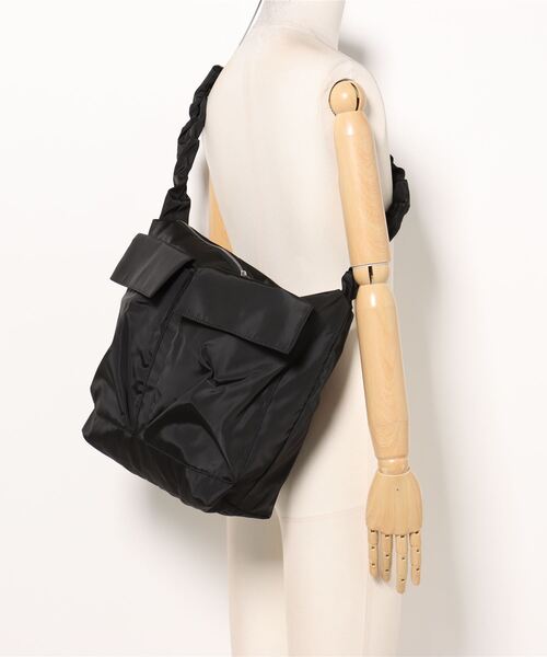 RAGEBLUE（レイジブルー）の「ギャザーＷポケットショルダーバック（ショルダーバッグ・レディース・ブラック/ブルー・FREE）」の6枚目の写真