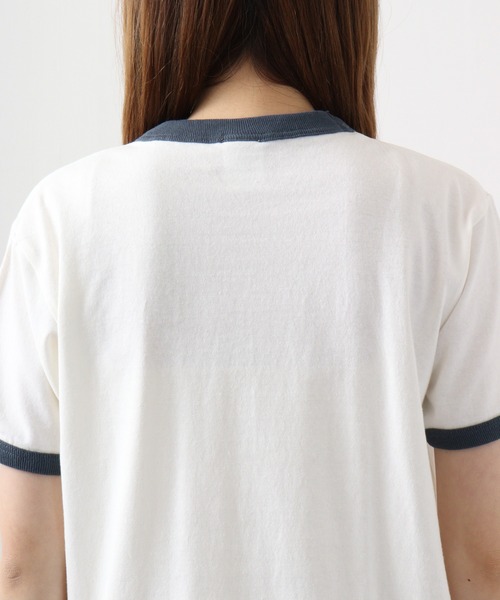 spiritoso(スピリトーゾ)の「spiritoso WAIT A MINUTEイチゴプリント リンガーTシャツ(Tシャツ/カットソー・レディース・グリーン/ネイビー/ブラック・F)」の13枚目の写真